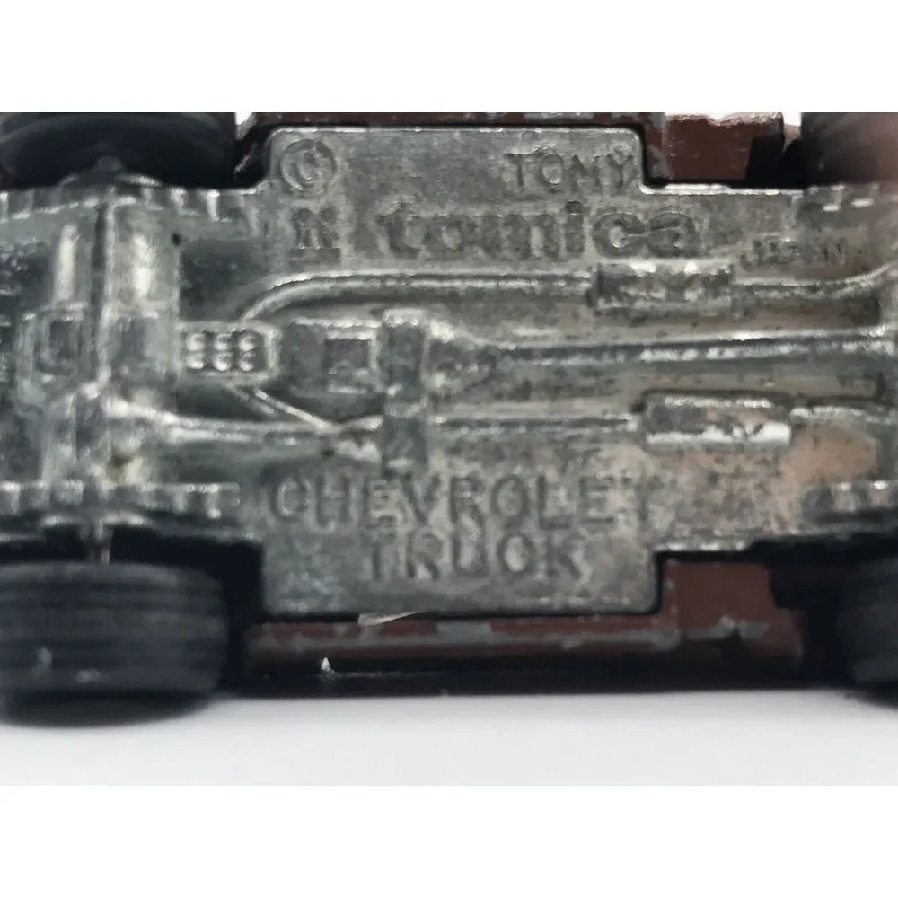 Tomy Tomica #F44 Chevrolet Pickup Truck 4x4 Very Nice! 1:77 Die-Cast Car‎